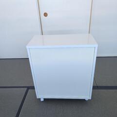【交渉中】キャスター付き収納引き出しの画像