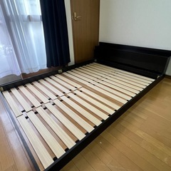 マットレスダブルベッド　ベットフレームセットの画像