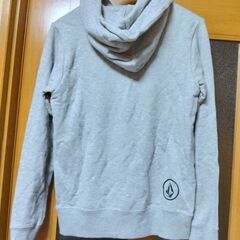 VOLCOM　パーカーの画像