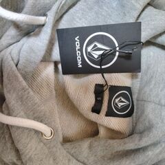 VOLCOM　パーカーの画像