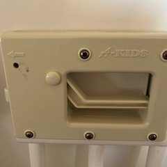 ①木製　ベビーゲート ホワイト 　幅約79-88cm　フェンス　ガードの画像