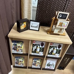 雑誌棚の画像