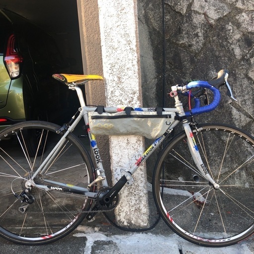 look  KG５６　カーボンフレームロードバイク　カーボンホイールボントレガー　の完成車