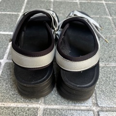 シューラルー スポーツサンダル 美品の画像