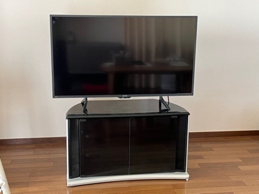 テレビ42型\u0026テレビ台　2020年製