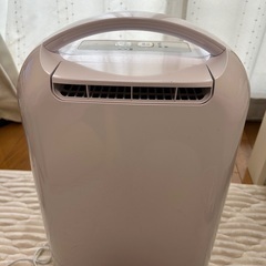 アイリスオーヤマ　衣類乾燥除湿機　2.2Lの画像