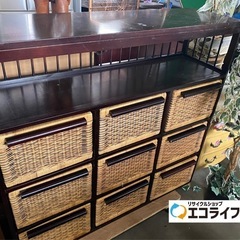 天板シミ有り　1ヶ所割れあり　アジアンチェスト