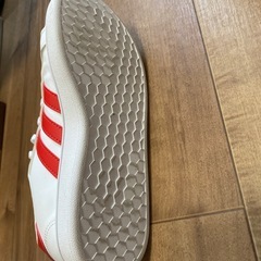 adidas　アディダス　スニーカー21cm  の画像