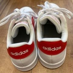 adidas　アディダス　スニーカー21cm  の画像