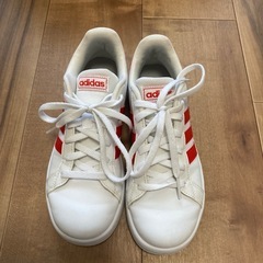 adidas　アディダス　スニーカー21cm  の画像