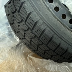 冬タイヤ　スタッドレスタイヤ　4本セット　155/65R14の画像