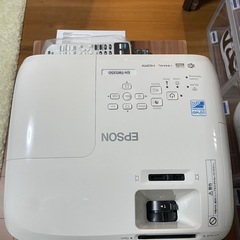 プロジェクター　&スクリーン　セットの画像