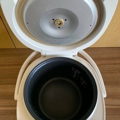 ⭐️NEOVEジャー炊飯器 ⭐️ ⭐️NRM-M35A⭐️ の画像