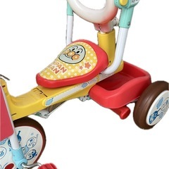 アンパンマン 折りたたみ三輪車　それいけ!アンパンマンの画像
