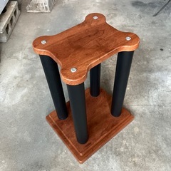 引き取り先決まりました！スピーカー台やディスプレイ台　2台セットの画像