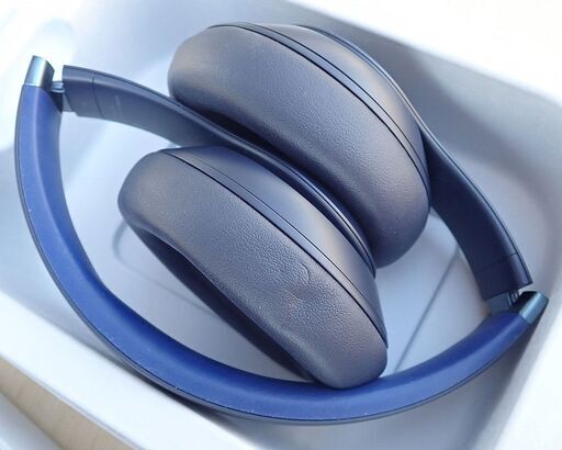 札幌 beats studio pro ワイヤレスノイズキャンセリングヘッドフォン ネイビー　中古