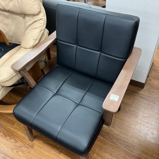ニトリ　ダイニングチェア　DC パラブール　5,500円