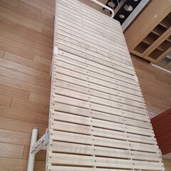 ★ジモティ割あり★  折り畳みすのこベッド ナチュラル H34×...