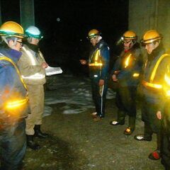 🔥高額求人🔥月給40万円可能💰夜勤で予定も立てやすい🗓️必要なのは運転免許だけ🚗【線路保守・点検】の画像