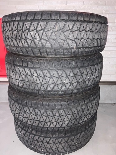 265/70/16スタッドレス