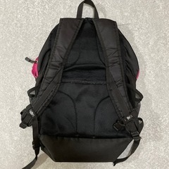 adidasリュックの画像