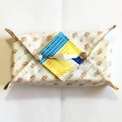 ハンドメイド　リバーシブルティッシュボックスカバーの画像