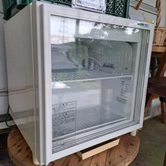 小型冷蔵庫