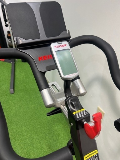 【カイザー/KEISER】 M3エアロバイク 定価約30万円