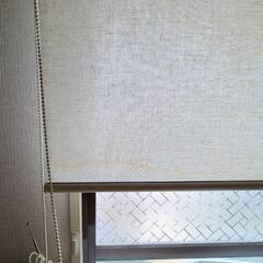 ニトリのロールスクリーン2点の画像