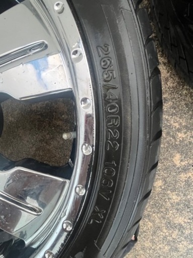 車のパーツ タイヤ、ホイール