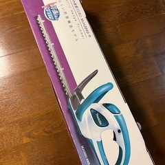 マキタ　電動
生垣バリカン