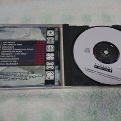 ♠　Tyranny For You Front 242 (フロント 242) 　1981年にDANIEL BRESSANUTTIとDIRK BERGENを中心に結成され、エレクトロニック・ボディ・ミュージック(EBM)の先駆者的存在としてインダストリアル/エレクトロニック・ミュージック勢に多大な影響を与えてきたバンド FRONT 242。 シングル『TRAGEDY >FOR YOU<』、『RHYTHM OF TIME』、『MIXED BY FEAR』を収録した5THアルバムの画像