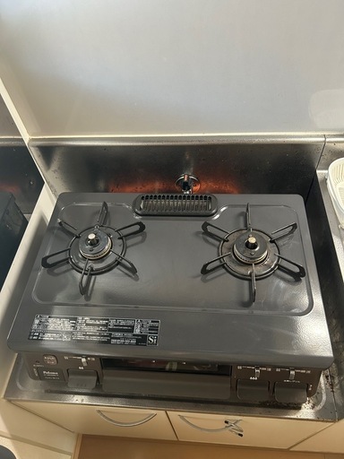決まりました！プロパンガス対応のみ。パロマガス台。目立った汚れ少なめ！魚焼き器は未使用✨️