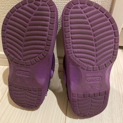 クロックス　紫　19cmの画像
