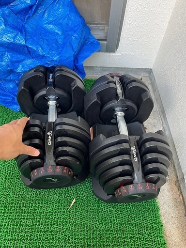 ダンベル　ベンチプレス　筋トレ