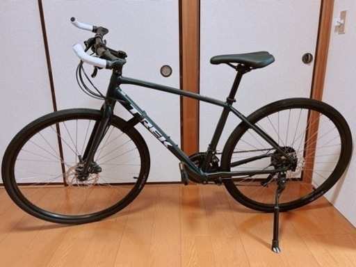 TREK トレック FX2 Disc GEN 3 2023