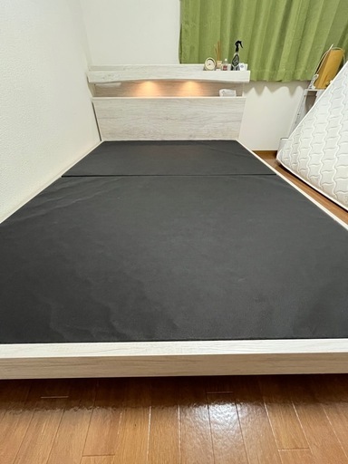 ダブルベッドフレーム