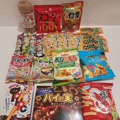 お受渡し者様決まりました^^お菓子、飲み物色々セット♪