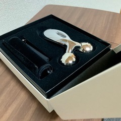 【美品】ReFa カラット　美顔ローラーの画像