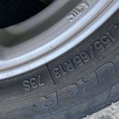◆12インチ 4本セット 社外アルミホイール 13×4.5J 100×4H +43 夏タイヤ 155/65R13 トーヨーの画像