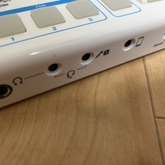 オーディオインターフェース TASCAM US-42の画像