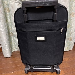 スーツケース　キャリーケースの画像