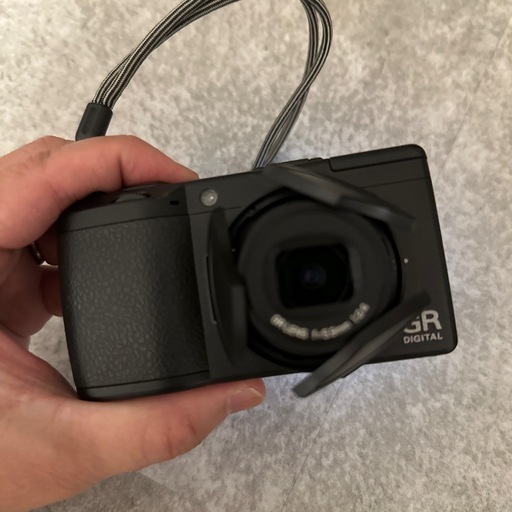 RICOH GRデジタル2
