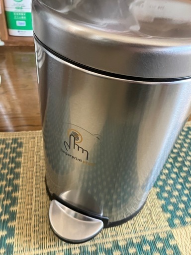 シンプルヒューマン　simplehuman ゴミ箱　ステンレス
