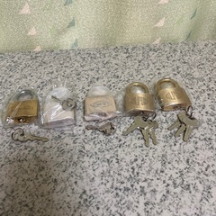 南京錠5個　未使用の画像