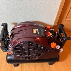 ⭐️MAX  最終値下げ　エアーコンプレッサー　1270E 動作品の画像