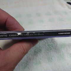 ♠　House With The Rimixes Romantic Couch 　3都市のエッセンスをミックスして作られた美しいヴォーカル・ハウス、クロスオーバーの魅力溢れるロマンティック・カウチのファースト・アルバム。しかも強力なリミックス盤をカップリングした２枚組！の画像