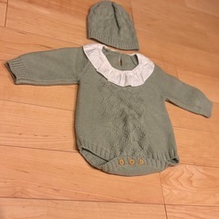 ベビーロンパース　ニット　帽子付き