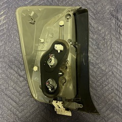トヨタ 30 プリウス 後期 純正 LED テールランプ 右側 ZVW30 STANLEY 47-55の画像