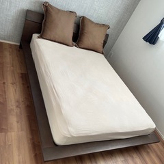 ダブルベットフレームの画像